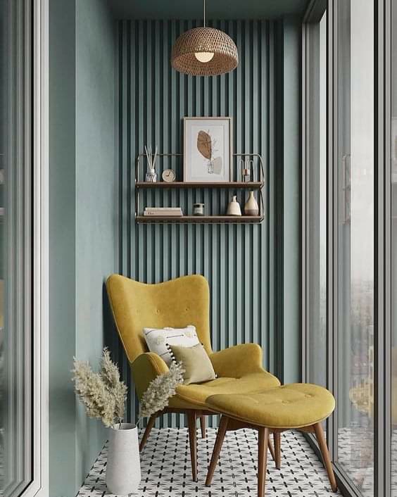 Modern Balkon Tasarımı: Dikey Duvar Panelleri ile Derinlik Etkisi