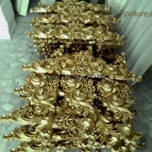 Classic Palace Style: Gold-Plated Polyurethane Crown Models