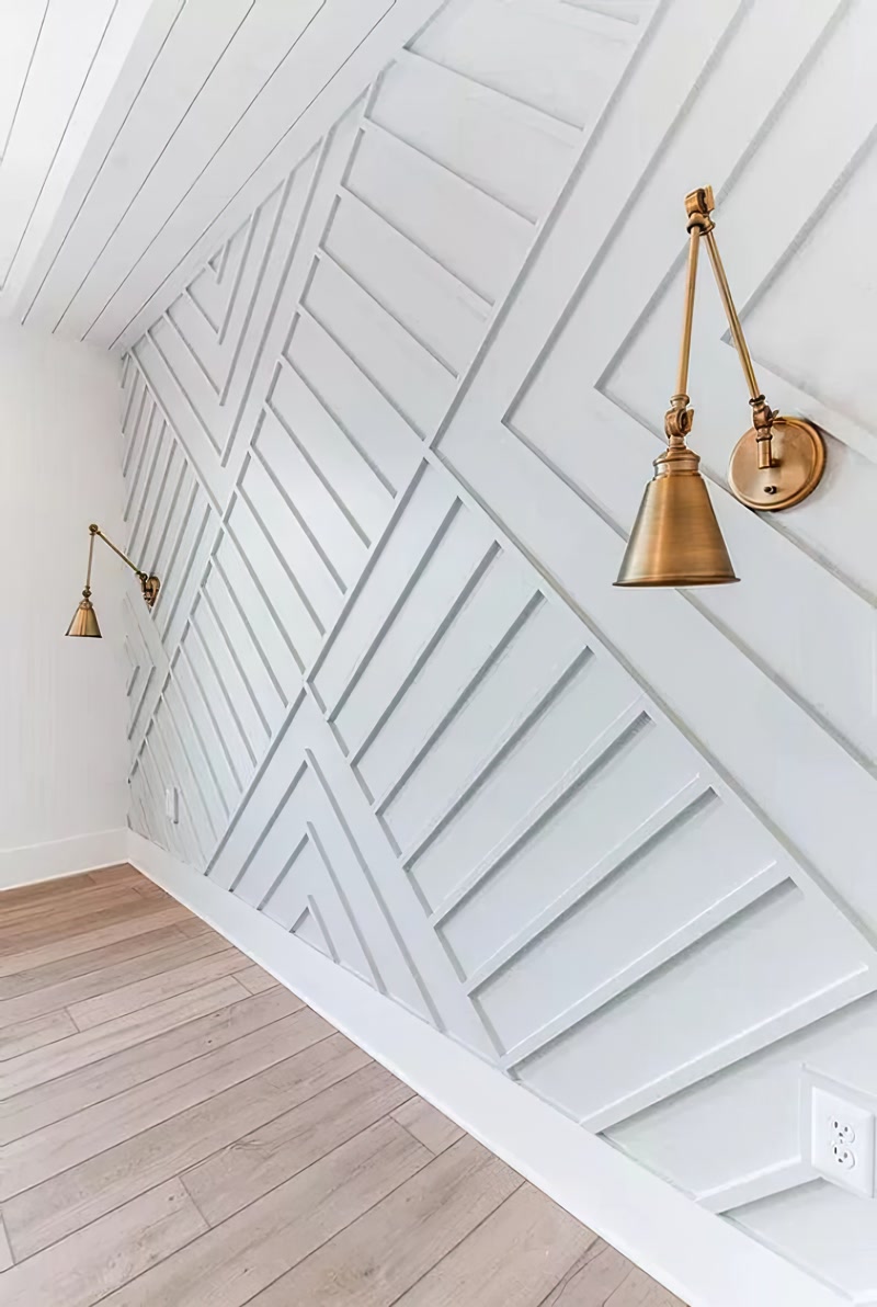 Design Dinamico per Ingresso con Cornici Geometriche Polure