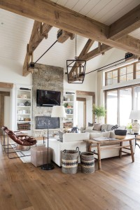 Design del Soffitto Rustico con Travi e Correnti in Poliuretano