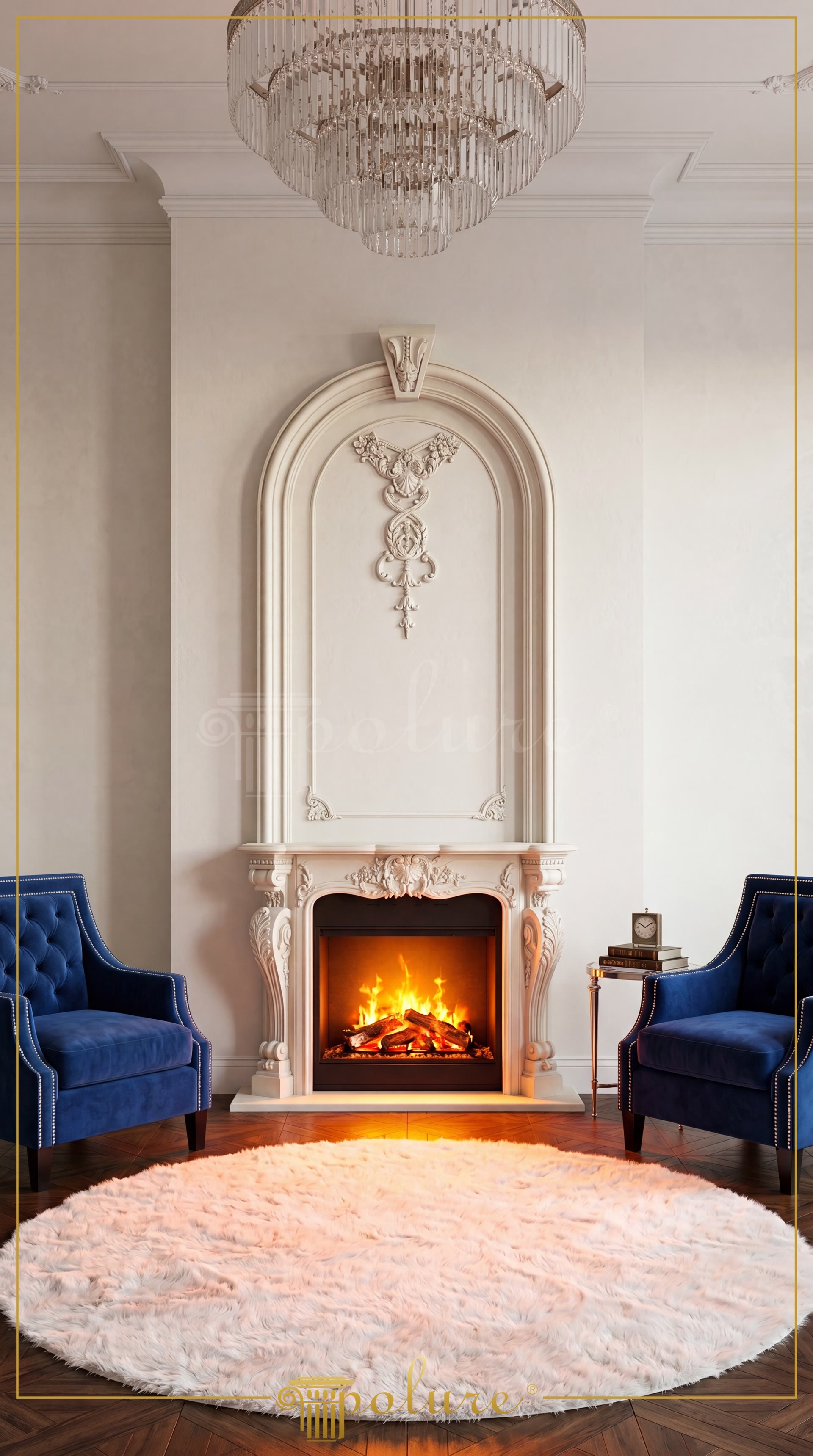 Decorazione d'interni di lusso in stile classico con camino intagliato, archi e motivi ornamentali in poliuretano.
