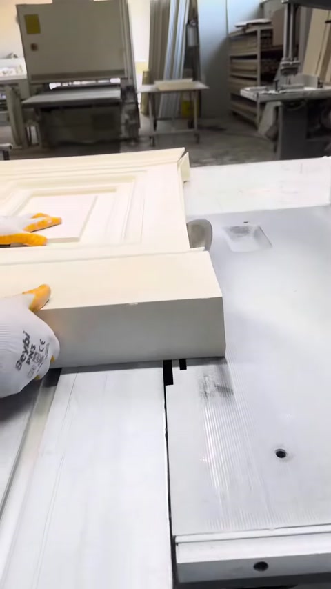 The body panel of a pilaster column capital is aligned on the workbench