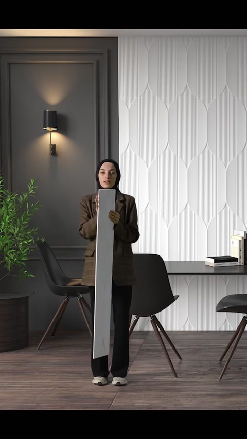 Sezione stretta del pannello e decorazione moderna della parete interna