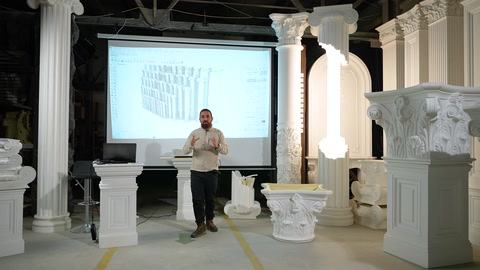 Pilaster ayağıyla yapılmış sehpa modeli ve sütun grubu birlikte
