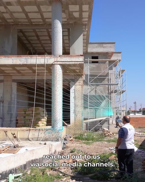 La scansione laser rileva la facciata della villa e la distanza tra le colonne