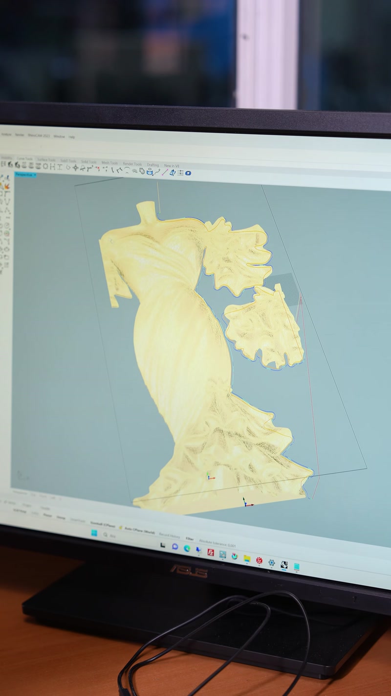 Manufactured by Polure: Production of a New Wedding Dress Relief Design