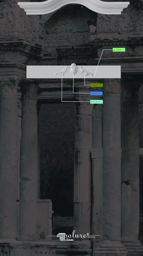 La parte superiore orizzontale della cornice d'ingresso della facciata appare nello schema