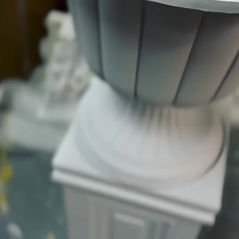 Poliüretan Üzeri Plastik Saksı, Dekoratif Dış ve İç Mekan Saksılarının İmalatı Fabrikadan Halka — 0:08