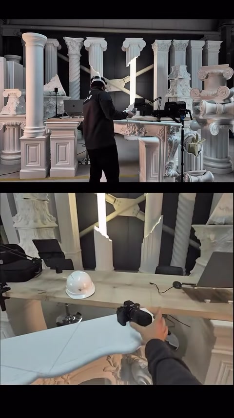 The camera and decorative fireplace are compared in the headset view.