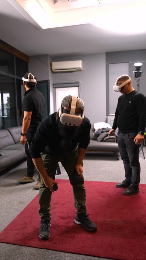 Team members review the project prepared in the virtual environment together