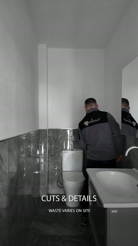 Durante il rilievo vengono acquisite le dimensioni del bagno e gli elementi installati.