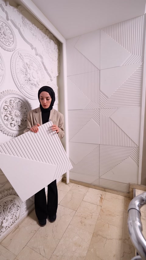Kare panel çevrilerek alternatif desen yerleşimi uygulamalı biçimde gösteriliyor