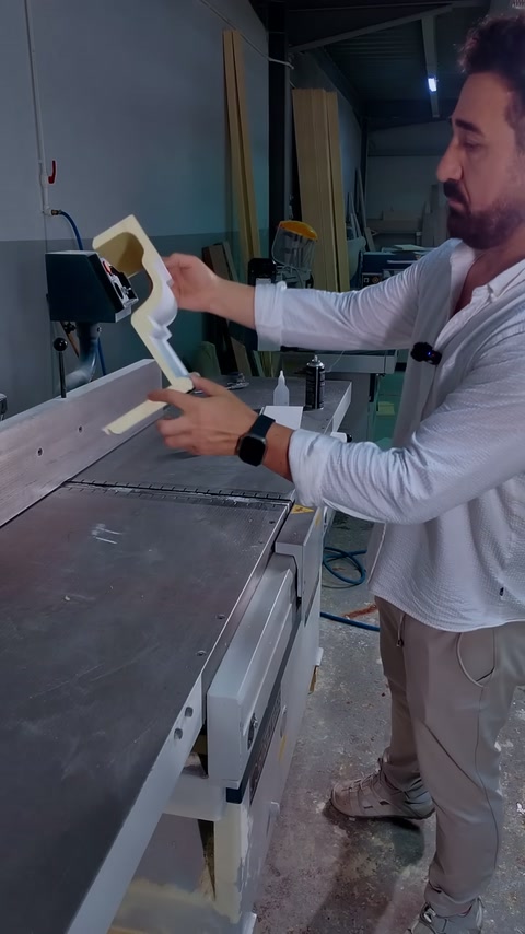 Craftsman compares an ornate corner ornament with the cornice profile.