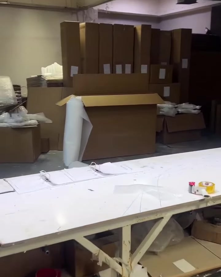Modelli e produzione di colonne in poliuretano per soluzioni architettoniche estetiche