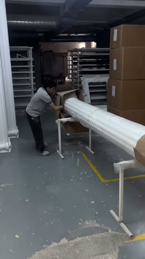 Çalışan sütun çevresindeki koruyucu katmanı uç bölümden ayırıyor