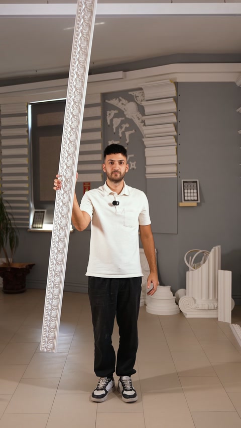 Flex bordürün düz bölümü ve kıvrılan ucu yakından sergileniyor.