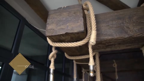 Dettaglio della sezione terminale e della texture superficiale della trave