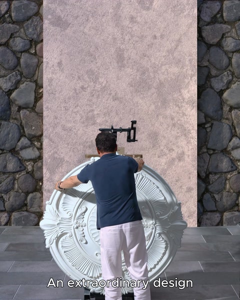 Design trial begins on the wall with cornice and medallion pieces