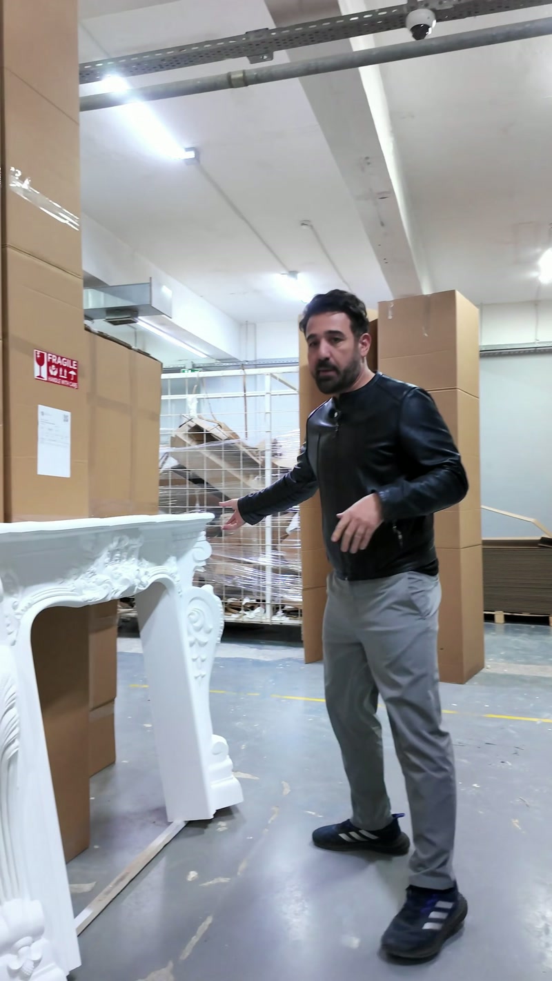 Cornici decorative per camini: finitura, controlli finali e imballaggio