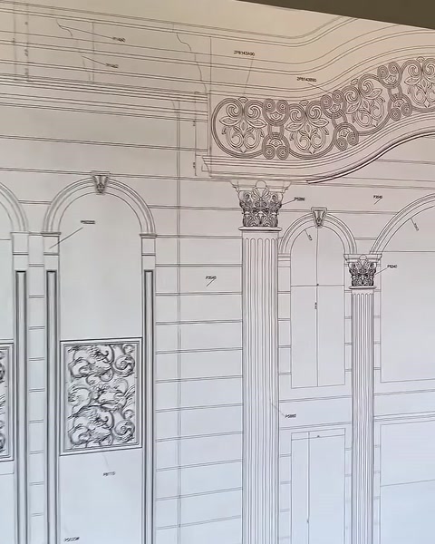 Le decorazioni della cupola, gli archi e i capitelli sono dettagliati nel disegno