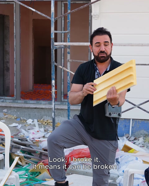 A broken moulding piece shows the result of the durability test