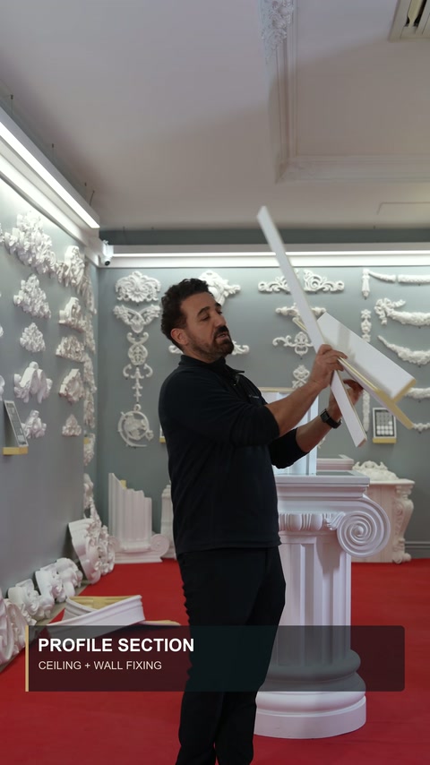 Il profilo per illuminazione nascosta è mostrato con il suo elemento di chiusura separato