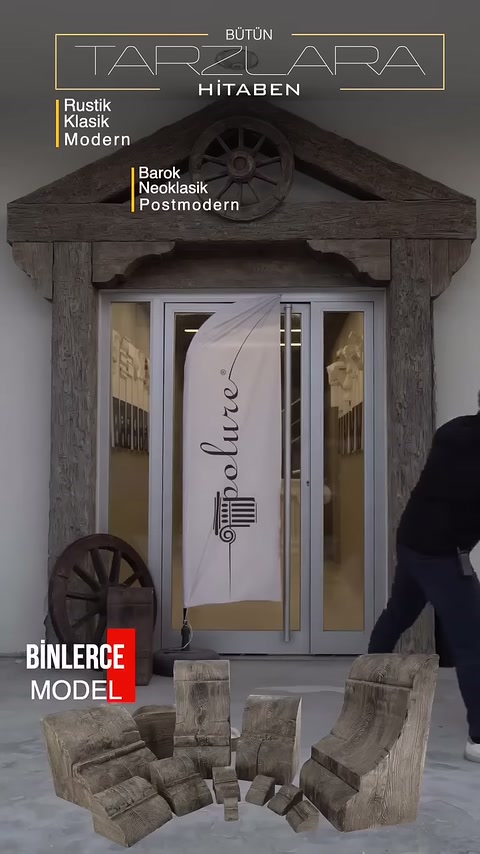 Opzioni di travi, puntelli e ruote con texture legno vengono esposte davanti all'ingresso
