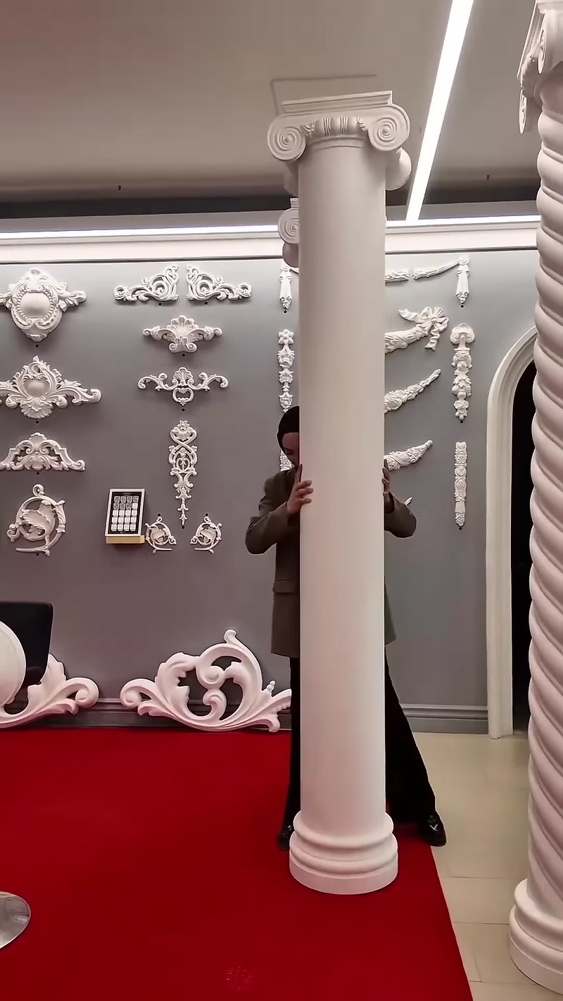 Eleganti e resistenti modelli di colonne decorative in poliuretano