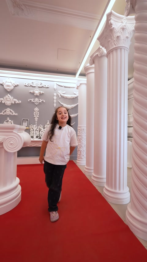 Minik Mimar Amine Sara ile Polure Showroom Turu
