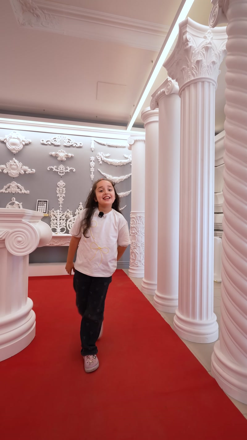 Minik Mimar Amine Sara ile Polure Showroom Turu