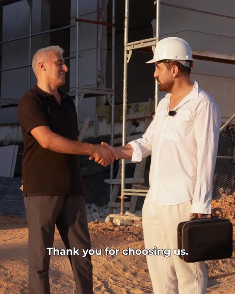 Mustafa Bey e team Polure confermano l'accordo con una stretta di mano
