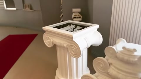 Poliüretan sütun başlığı, gövdesiyle birlikte tam boy iç mekân görünümü