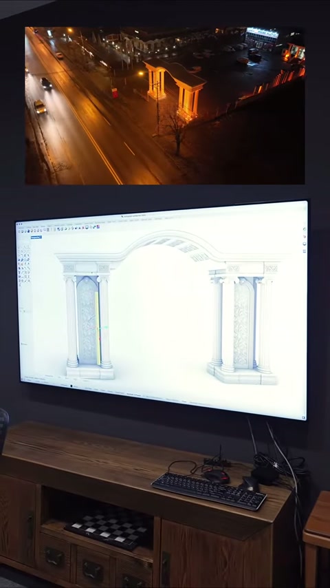 Il monitor contiene i disegni di due colonne con una disposizione di porta ad arco.