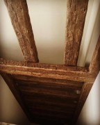 Polyurethane Rustic Ceiling Beams with Classic Decorative Touches Rustic Elegance with Polyurethane BeamsUsing polyurethane beams that imitate aged wood brings an authentic rustic atmosphere without the b